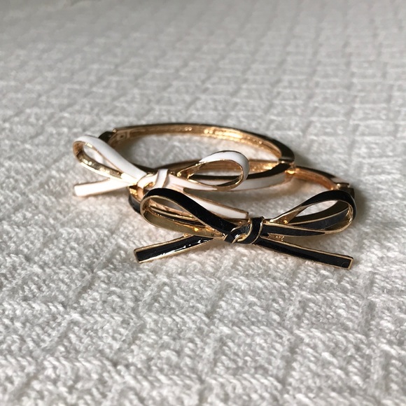 Jewelry - Bow Bangles